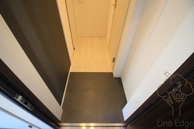 GRAND CINQ02の玄関