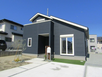 【外観】 | 【Z空調の家】　南アルプス市山寺2号棟 | おしゃれな外観です