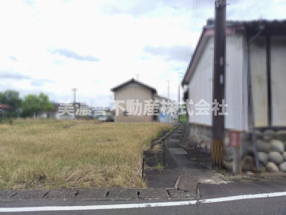 ６１７０４　瑞穂市美江寺土地の前面道路含む現地写真