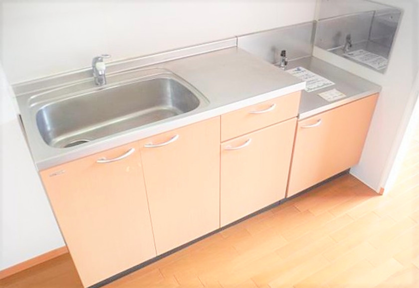 ソールズベリー御井のキッチン|コンパクトなキッチンで掃除もラクラク