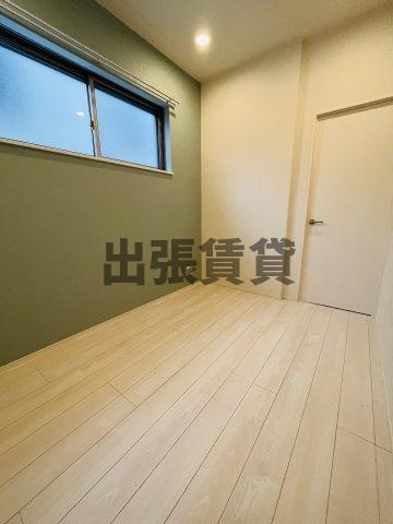 仲介手数料0円！ハーモニーテラス平安通の居間・リビング