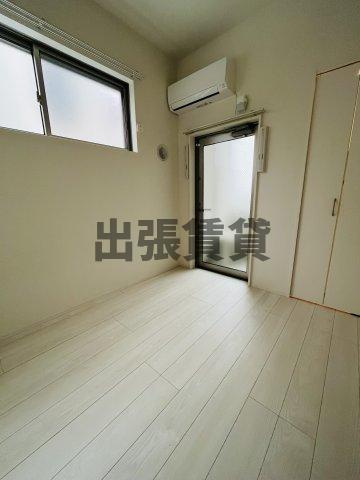 仲介手数料0円！ハーモニーテラス平安通の居間・リビング