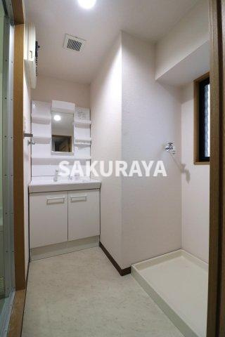 ラフェスタ足利大町の洗面所|2023年撮影。現況と異なる場合がございます。