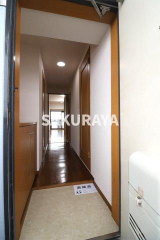 ラフェスタ足利大町の玄関|2023年撮影。現況と異なる場合がございます。