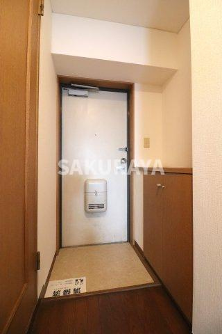 ラフェスタ足利大町の玄関|2023年撮影。現況と異なる場合がございます。