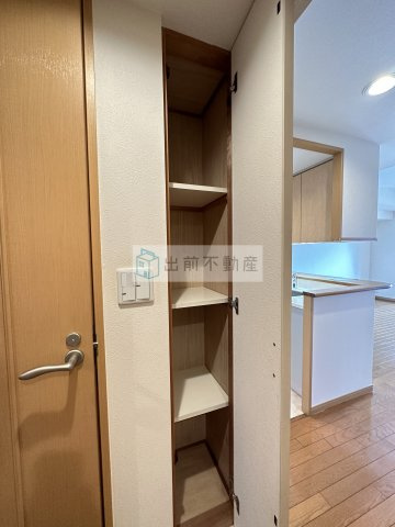 板橋区板橋２丁目の賃貸マンションの収納