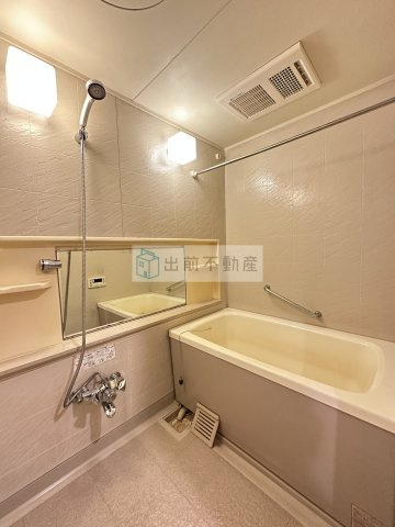 板橋区板橋２丁目の賃貸マンションの浴室