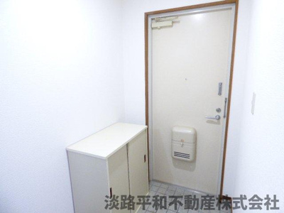 【玄関】 | ジョイフル物部