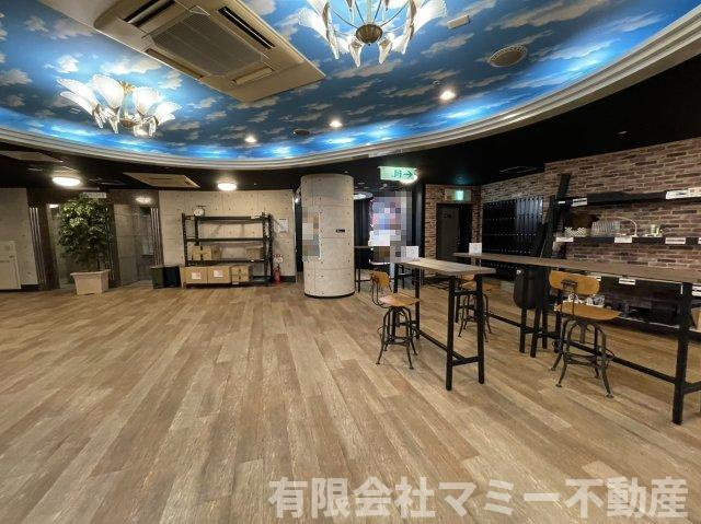 【エントランス】 | 諏訪栄町レンタルオフィスA　(半個室)