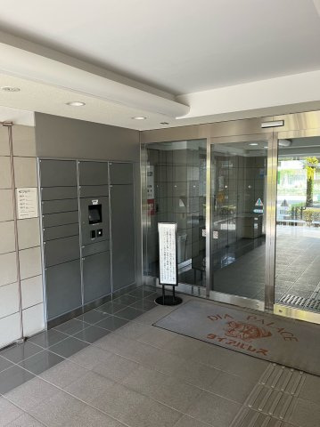 ダイアパレスグランデ西台のエントランス
