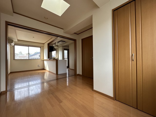 コンフォート赤羽台の洋室
