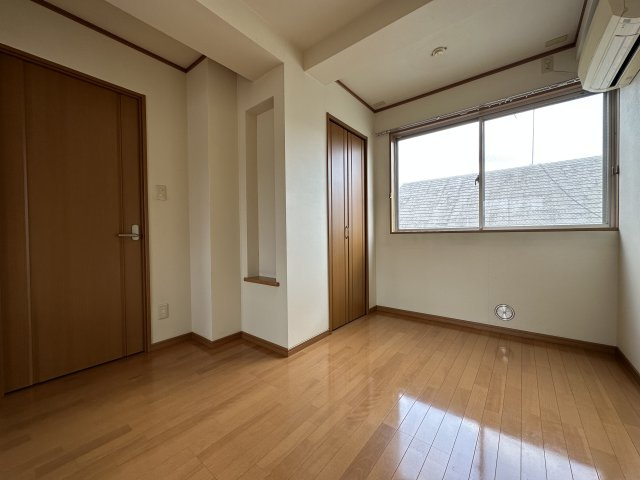 コンフォート赤羽台の洋室