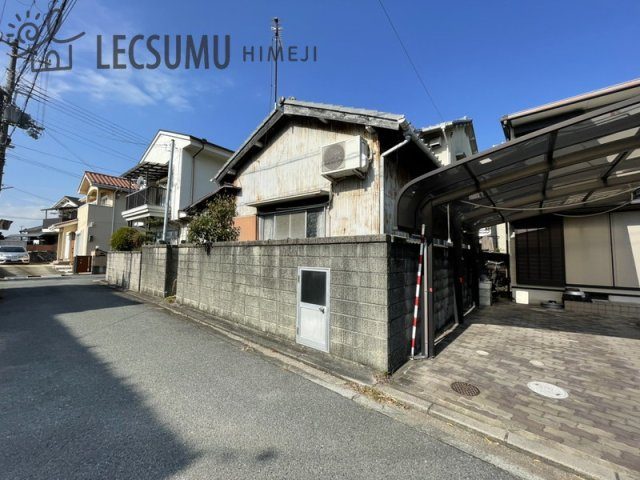 姫路市東山／売土地の前面道路含む現地写真