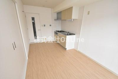 八尾市西山本町１丁目の賃貸マンションの居間・リビング