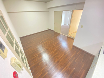 【居間・リビング】 | 進和江坂アーバンライフ