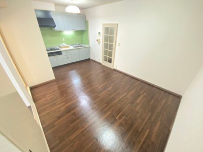 【居間・リビング】 | 進和江坂アーバンライフ