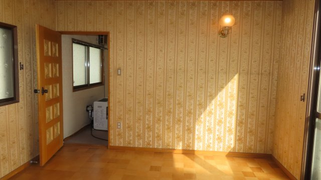 【洋室】 | 北見市緑町６丁目２番１号　中古売家 | 1階8.58帖洋室