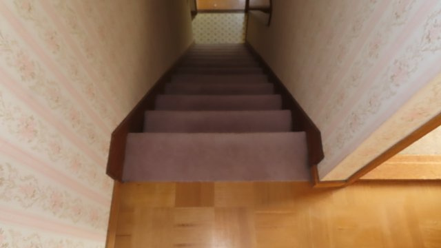 【その他共用部分】 | 北見市緑町６丁目２番１号　中古売家 | 階段（DN）