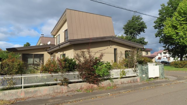 【外観】 | 北見市緑町６丁目２番１号　中古売家