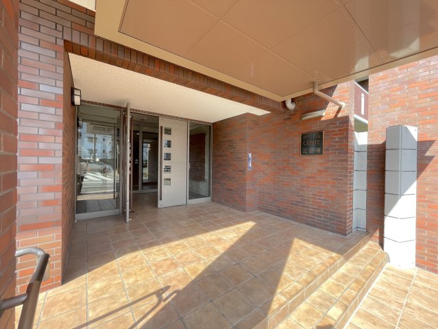 ピアセント長住南のエントランス