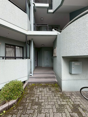 【エントランス】 | エスポワール中内 | 写真は別部屋