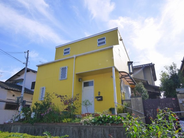 北西邸の外観