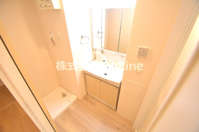 【独立洗面台】 | エイチ・ツーオー布施 | 使いやすい独立洗面台です