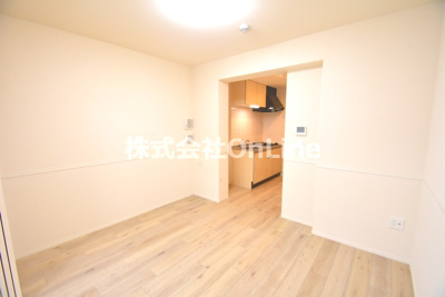 【洋室】 | エイチ・ツーオー布施 | 明るい洋室です