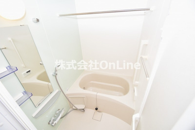 【浴室】 | エイチ・ツーオー布施 | お風呂で日々の疲れを落としましょう