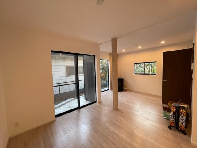 宇都宮市富士見が丘４丁目　２ＬＤＫ　中古住宅の居間・リビング