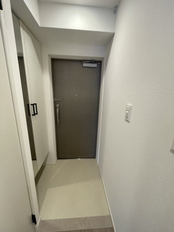 スプランディッド江坂DUEの玄関