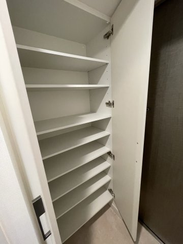 S-RESIDENCE江坂Eminenceの収納