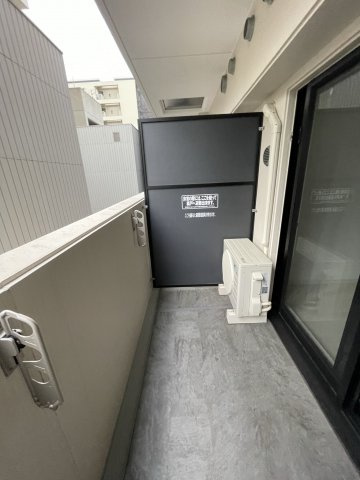 S-RESIDENCE江坂Eminenceのバルコニー