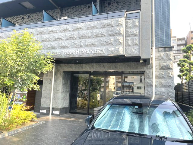PHOENIX新大阪のエントランス