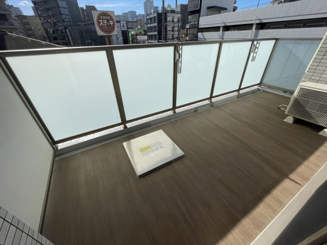 Dimus福島のバルコニー