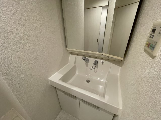 ビエラ江戸堀の独立洗面台