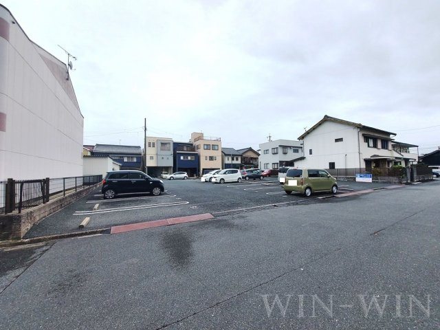 サンビレッジ28の駐車場