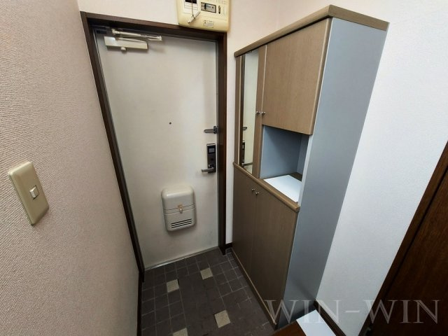 サンビレッジ28の玄関