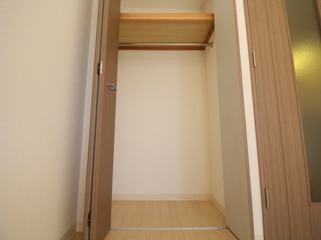 ライジングコート岸里玉出駅前の収納|収納のためのスペースです