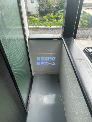 WING住之江のバルコニー|外からの目が気にならないバルコニーで洗濯物が干せます