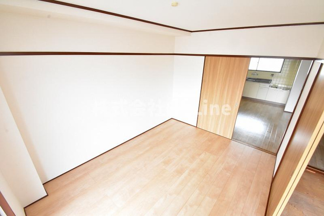 【寝室】