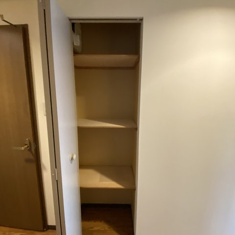 ティアラ高砂ハイツの収納