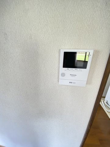 ハイツ山村の設備|ドアフォンが設置されております。