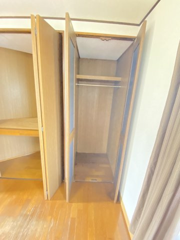 ハイツ山村の収納|こまごまとしたものを収納できそうですね