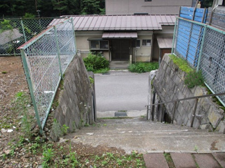【外観】 | 下諏訪町東町上 売地② | 外観＋階段