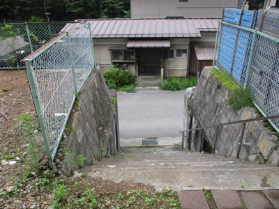 【外観】 | 下諏訪町東町上 売地② | 外観＋階段
