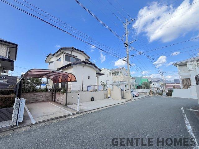 宗像市城西ヶ丘６丁目の前面道路含む現地写真