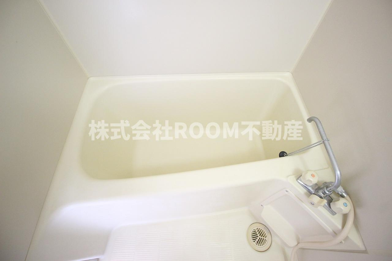 メイプルコート一万城の浴室|ゆったり過ごせるお風呂です