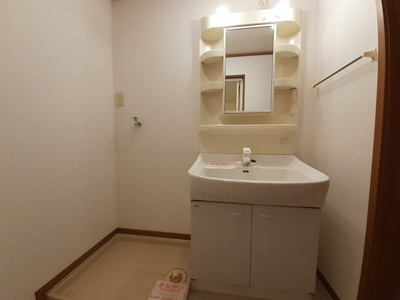 【洗面所】 | ホワイトヒューレ | 使いやすい洗面所です