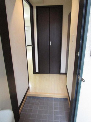 【玄関】 | カルフール | 玄関